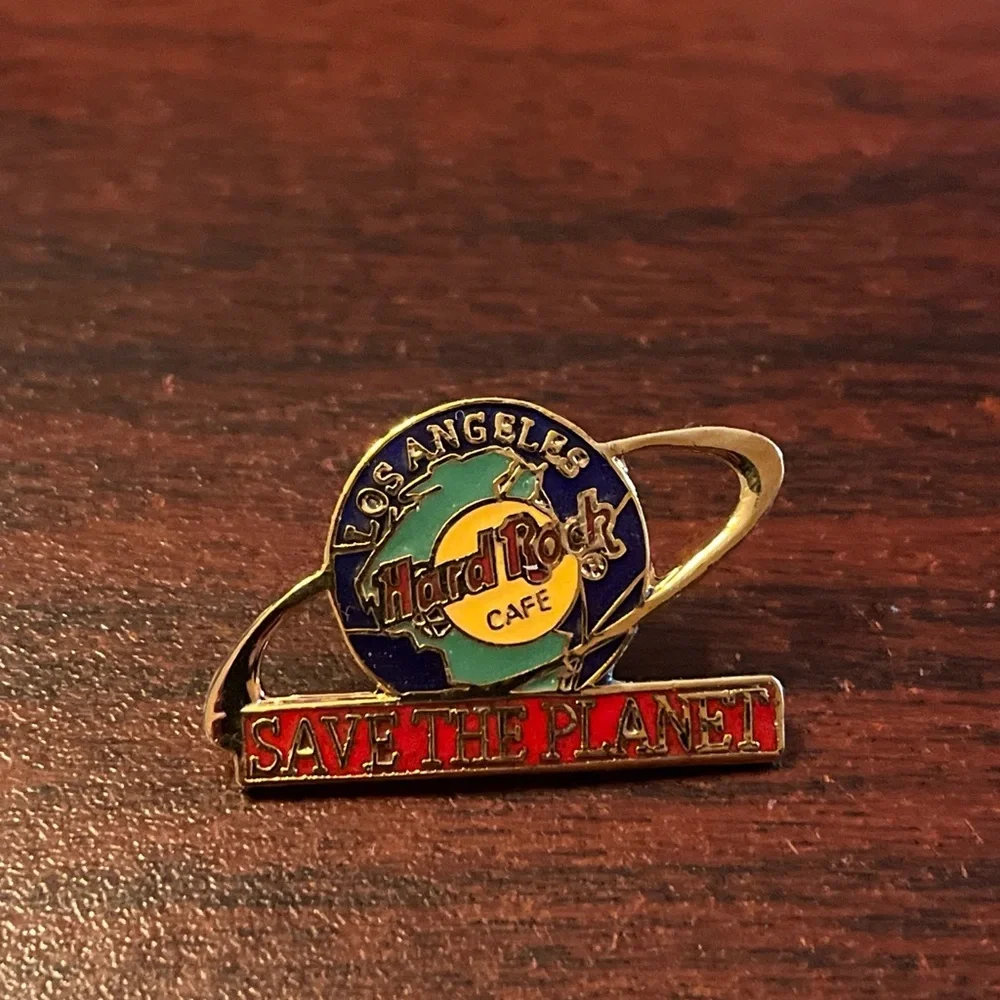 Hard Rock Cafe Los Angeles Earth‎ “Save The Planet” Lapel Hat Pin